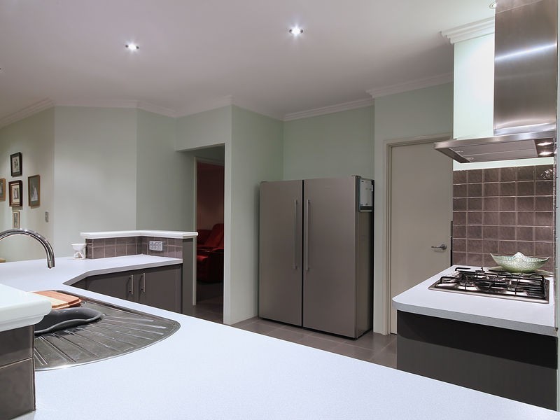 2 Bittern Street, Tapping WA 6065