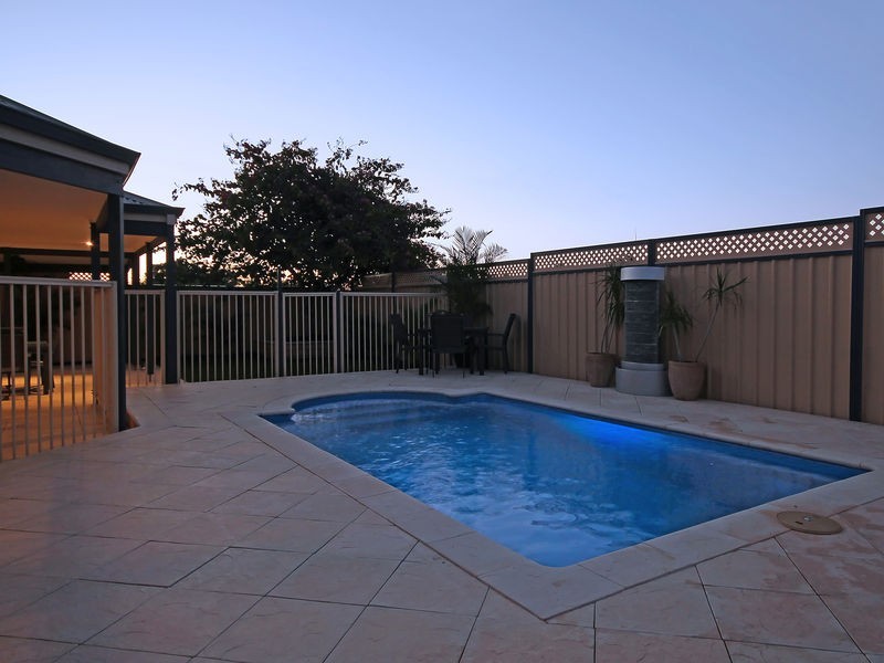 2 Bittern Street, Tapping WA 6065