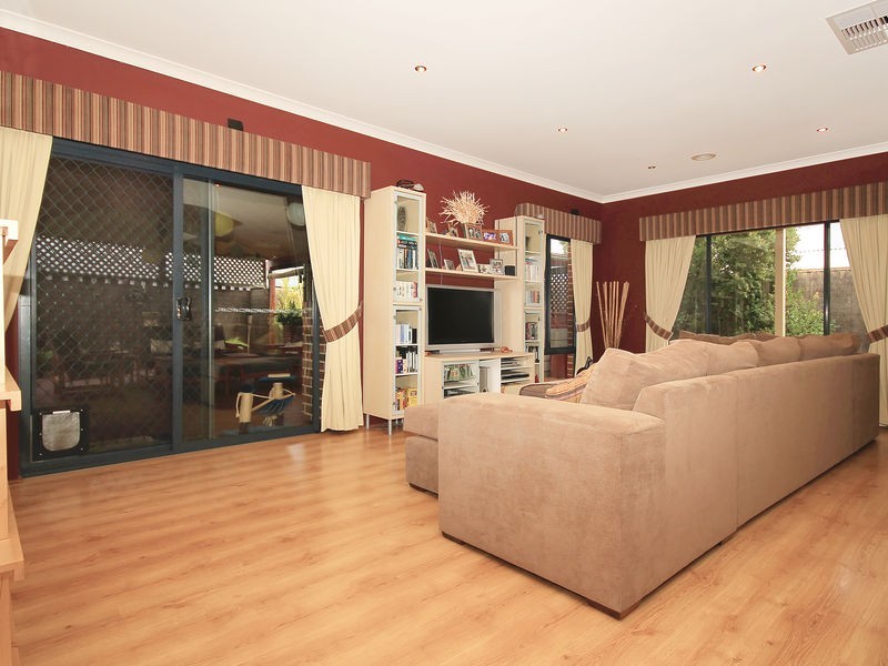 10 Carpenter Chase, Wanneroo WA 6065