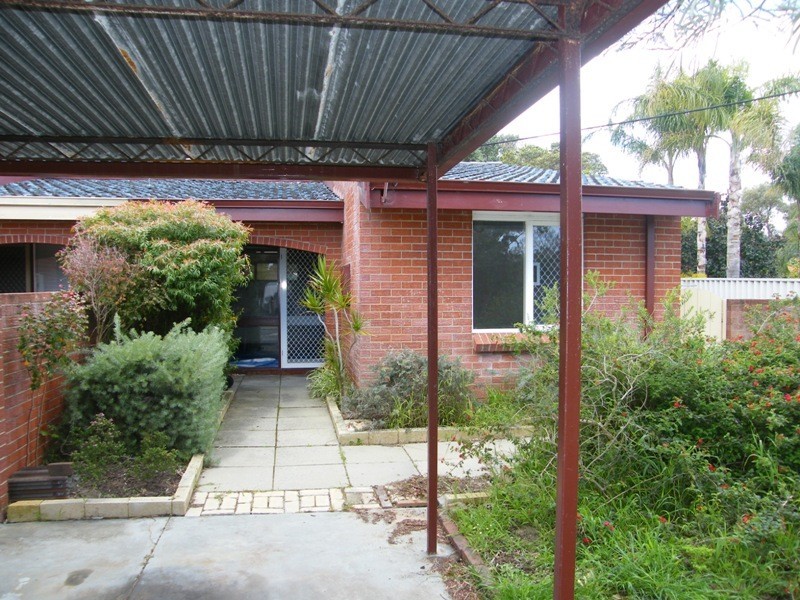 8b Thompson Drive, Wanneroo WA 6065