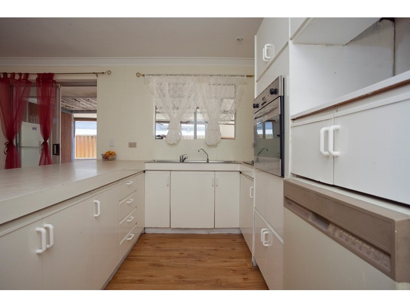 10 Warruga Way, Wanneroo WA 6065