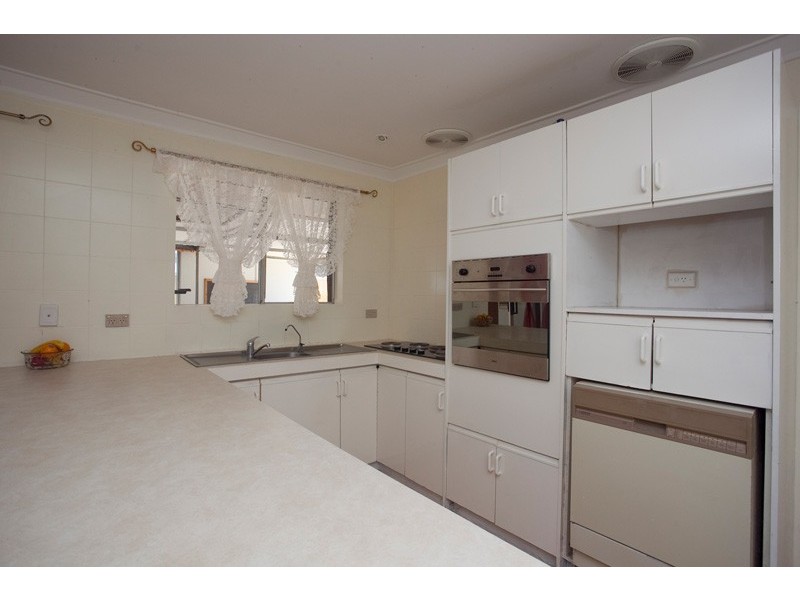 10 Warruga Way, Wanneroo WA 6065