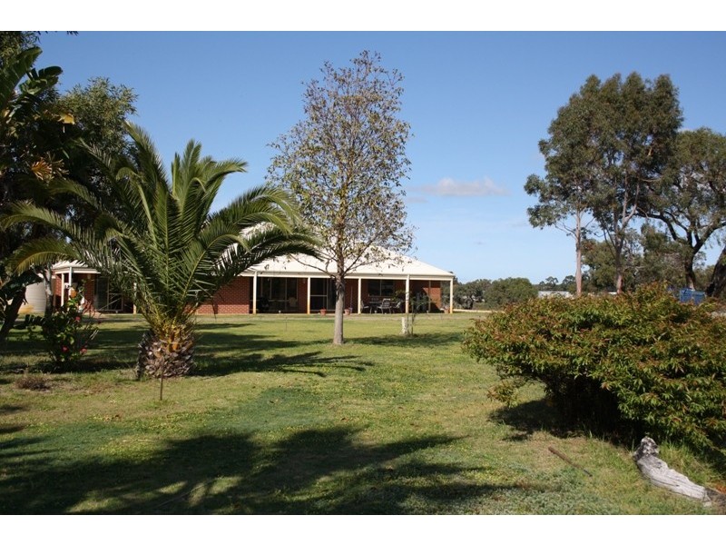 100 Dooling Road, Gingin WA 6503