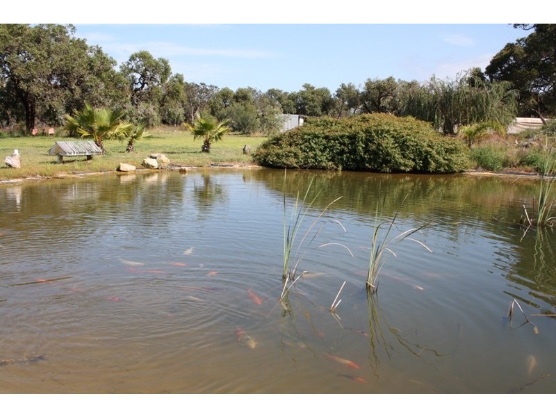 100 Dooling Road, Gingin WA 6503