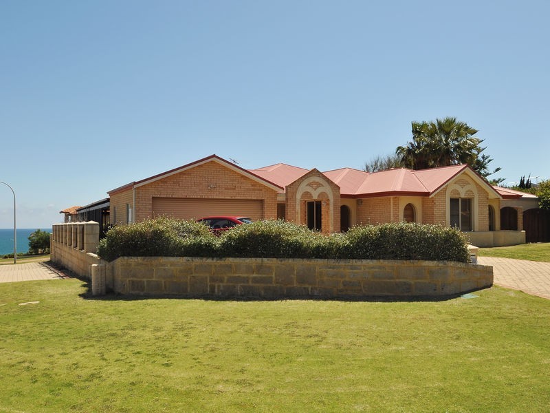 144 Southern Cross Circle, Ocean Reef WA 6027