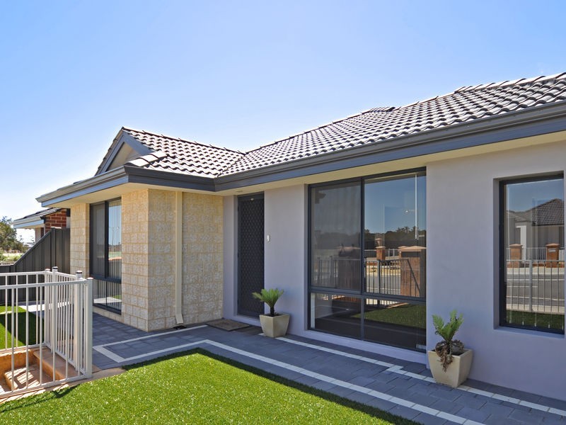 14 Sessilis Road, Banksia Grove WA 6031