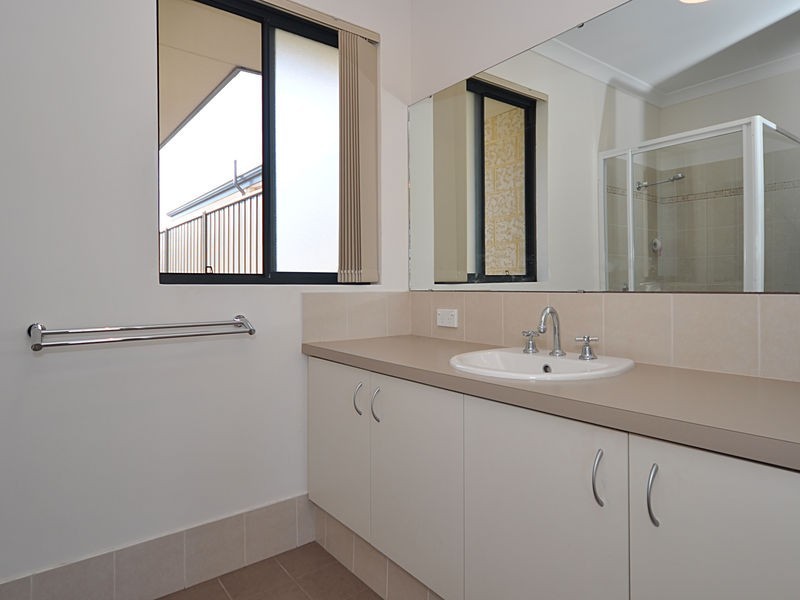 14 Sessilis Road, Banksia Grove WA 6031