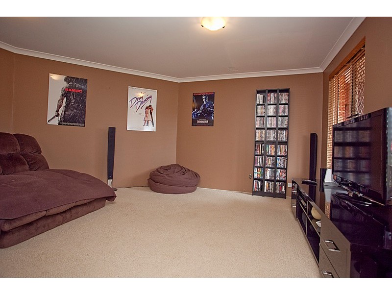 5 Iandra Loop, Carramar WA 6031