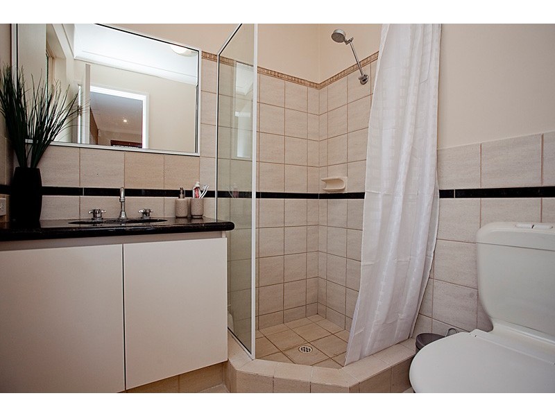 5 Iandra Loop, Carramar WA 6031