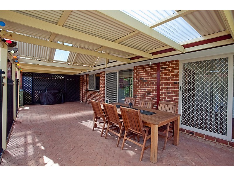 5 Iandra Loop, Carramar WA 6031
