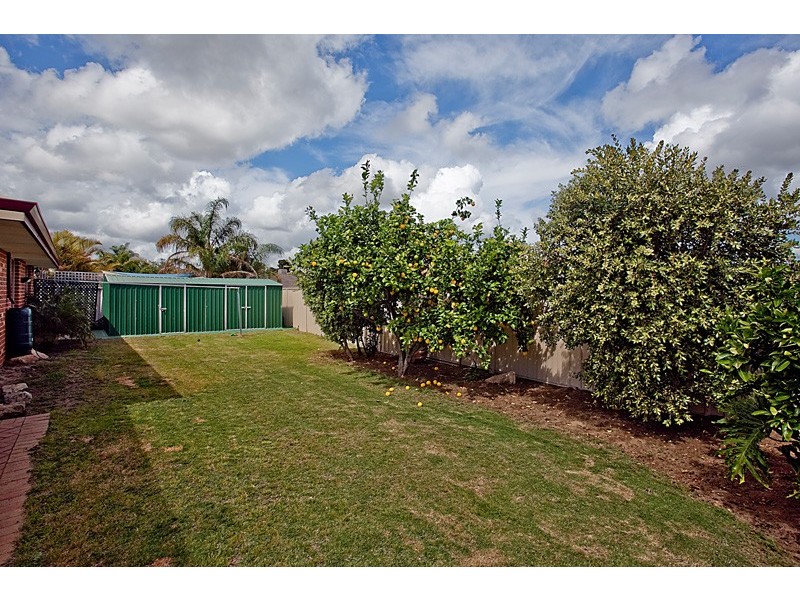 5 Iandra Loop, Carramar WA 6031