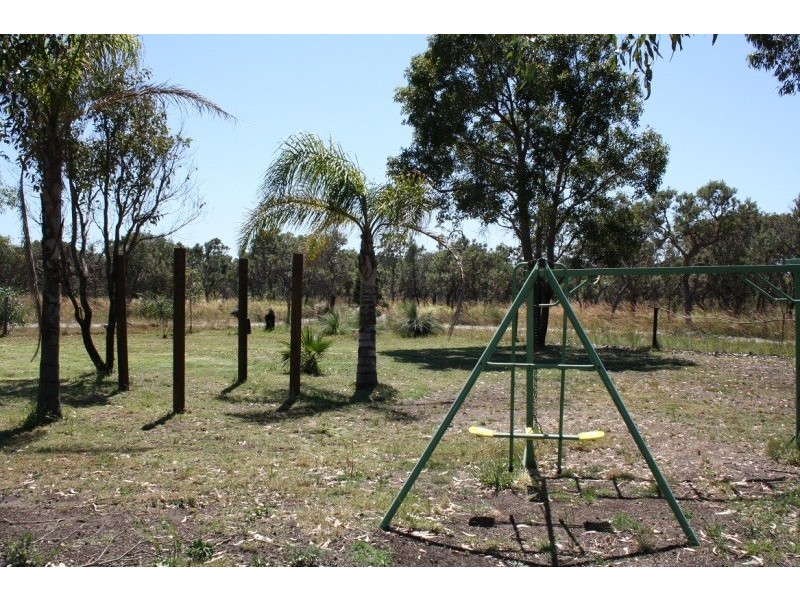 25 Hoy Road, Gingin WA 6503