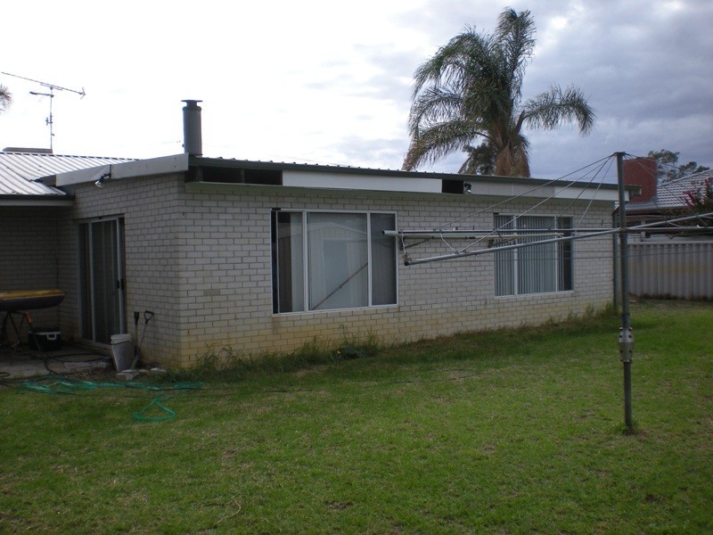 12 Caporn Street, Bullsbrook WA 6084