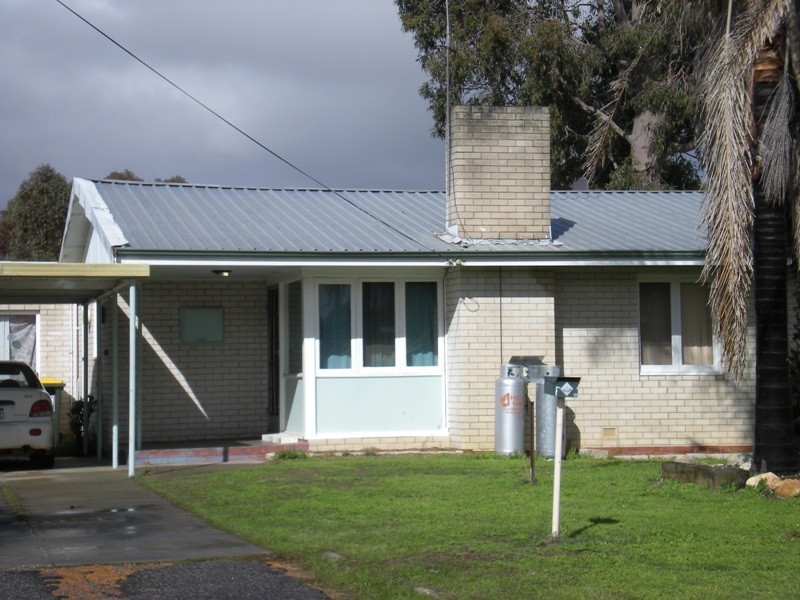 12 Caporn Street, Bullsbrook WA 6084