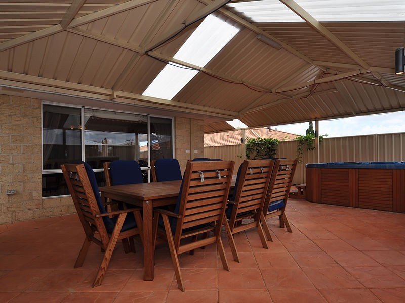 50  Manhattan Avenue, Iluka WA 6028