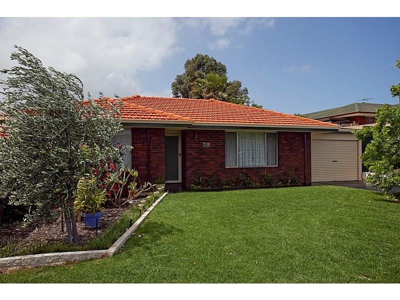 12a Mackay Way, Hillarys WA 6025