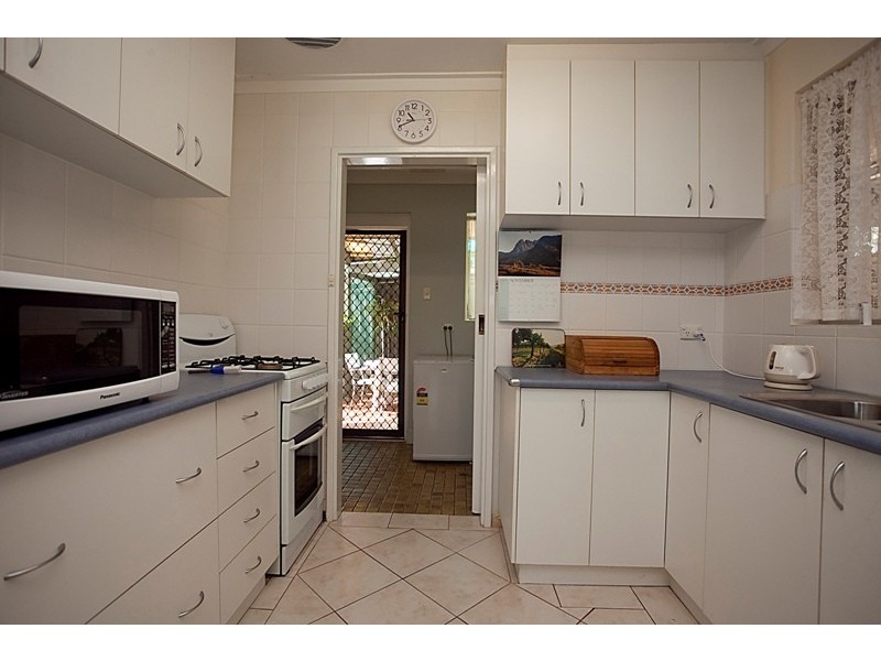 12a Mackay Way, Hillarys WA 6025