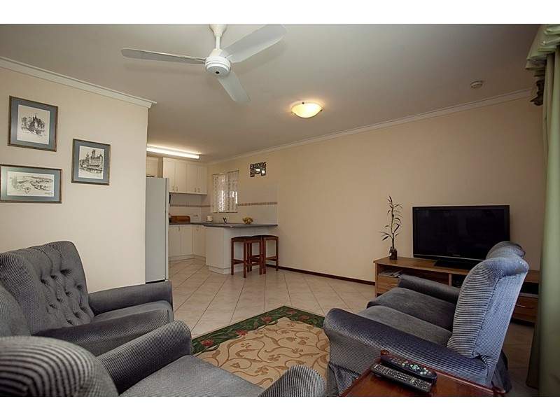 12a Mackay Way, Hillarys WA 6025