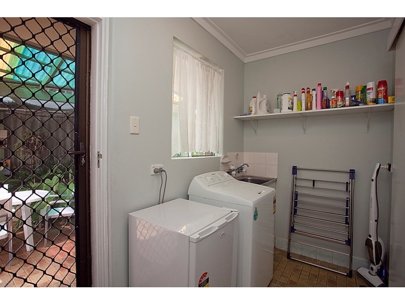 12a Mackay Way, Hillarys WA 6025