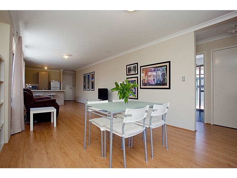 76 Kurrajong Boulevard, Banksia Grove WA 6031