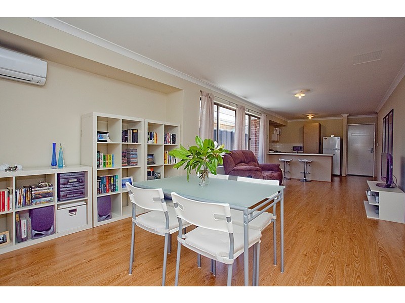 76 Kurrajong Boulevard, Banksia Grove WA 6031