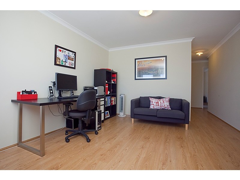 76 Kurrajong Boulevard, Banksia Grove WA 6031