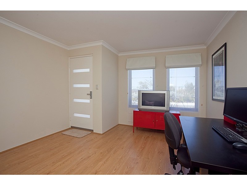 76 Kurrajong Boulevard, Banksia Grove WA 6031