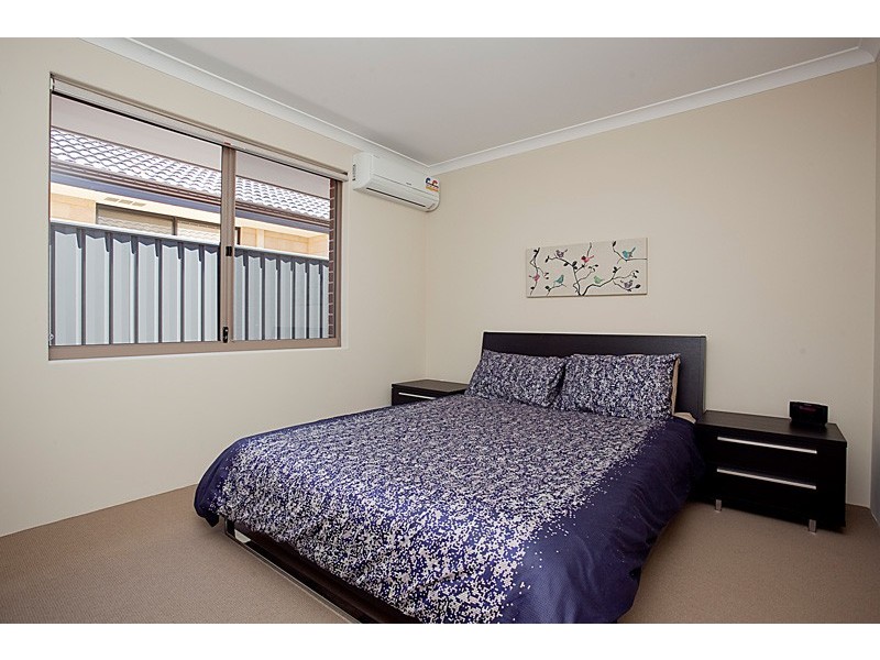 76 Kurrajong Boulevard, Banksia Grove WA 6031