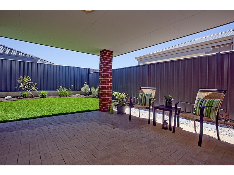 76 Kurrajong Boulevard, Banksia Grove WA 6031