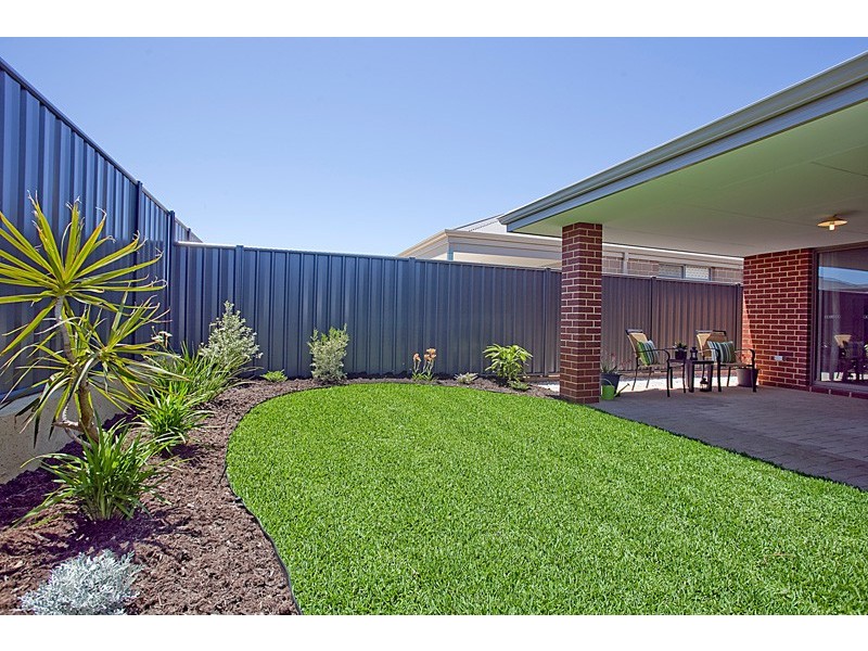 76 Kurrajong Boulevard, Banksia Grove WA 6031