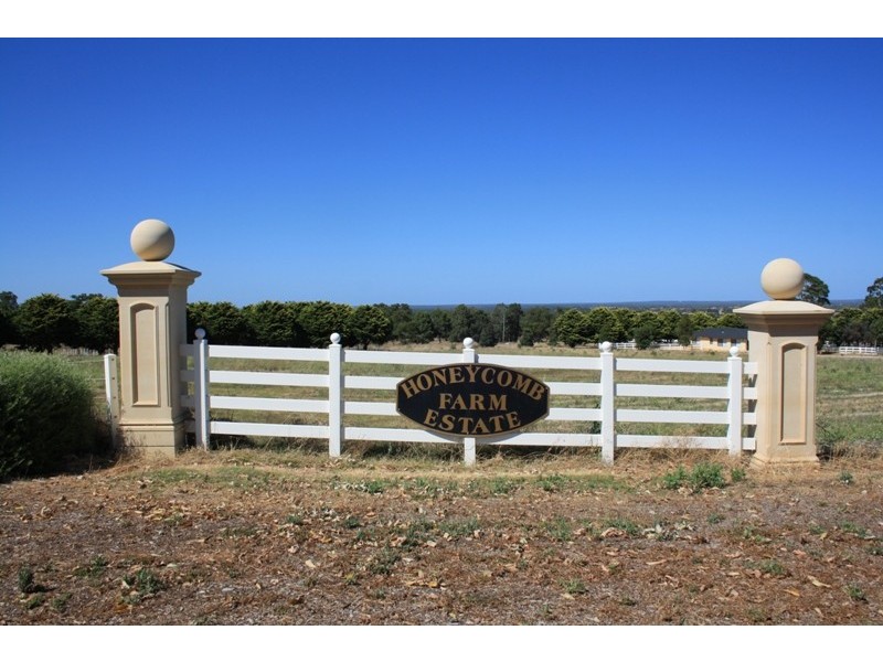 8 Cruden Place, Gingin WA 6503