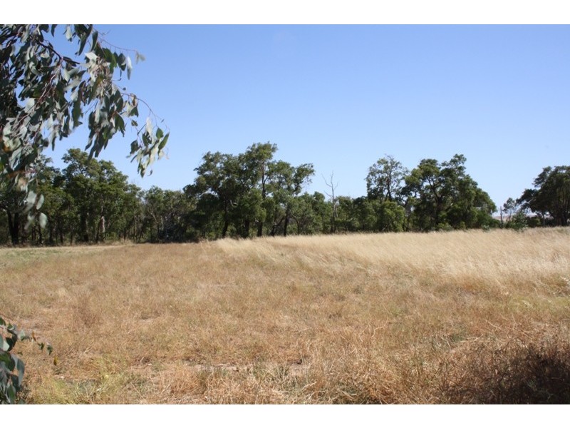 8 Cruden Place, Gingin WA 6503