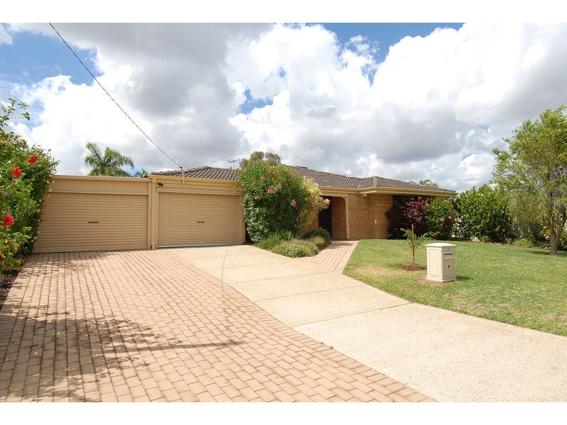 18 Hastings Street, Wanneroo WA 6065