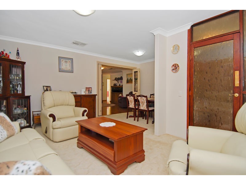 18 Hastings Street, Wanneroo WA 6065