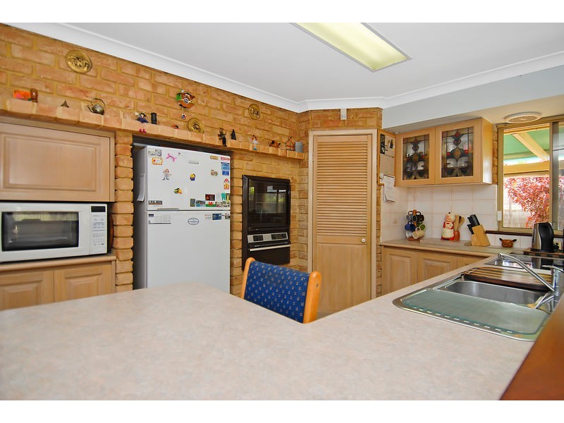 18 Hastings Street, Wanneroo WA 6065