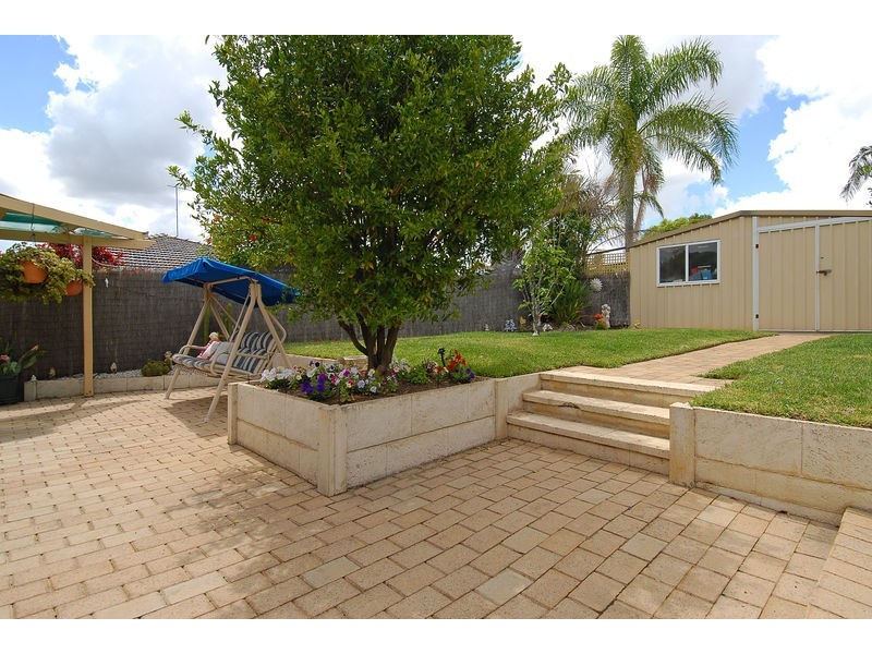 18 Hastings Street, Wanneroo WA 6065