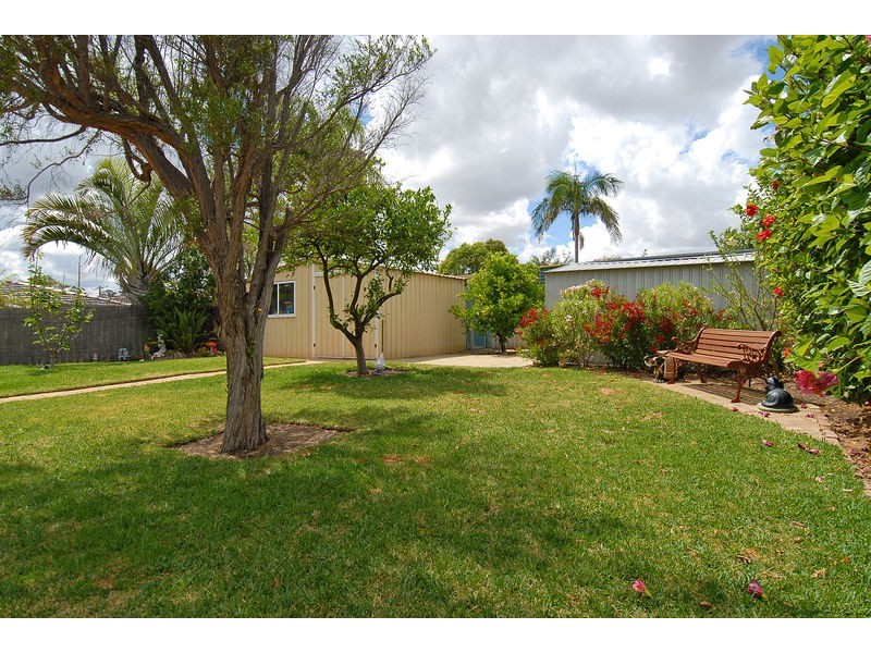 18 Hastings Street, Wanneroo WA 6065