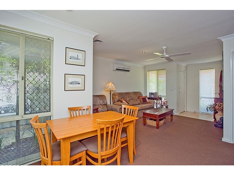 13/33 Cayley Street, Glendalough WA 6016