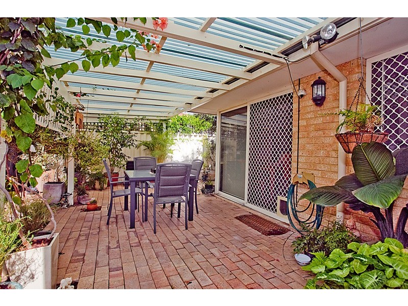 13/33 Cayley Street, Glendalough WA 6016