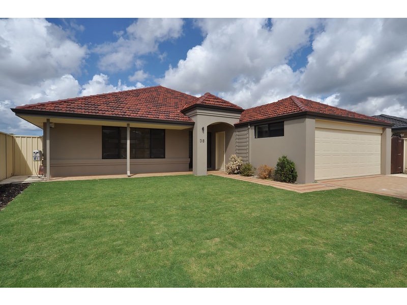 38 Keanefield Drive, Carramar WA 6031