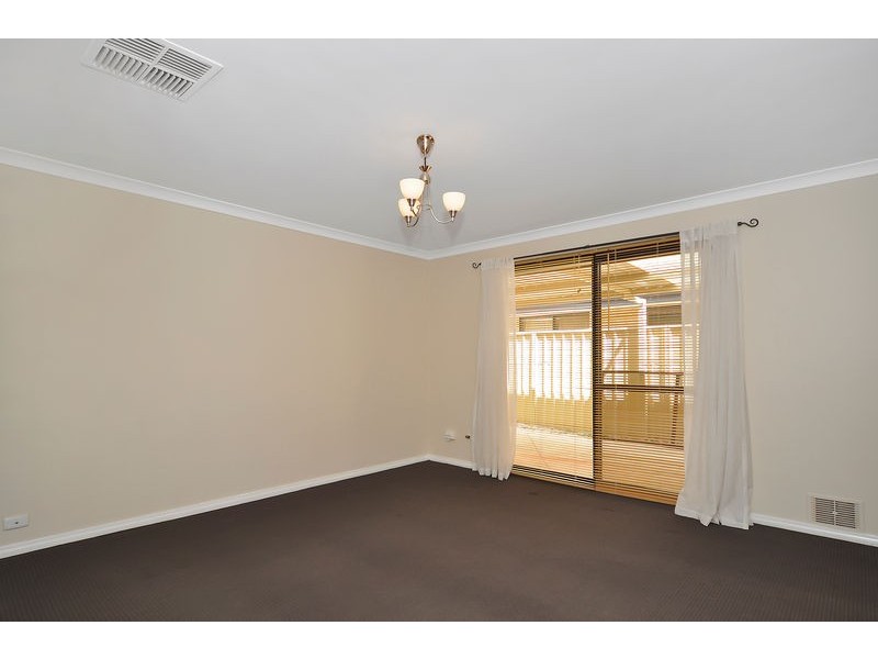 38 Keanefield Drive, Carramar WA 6031