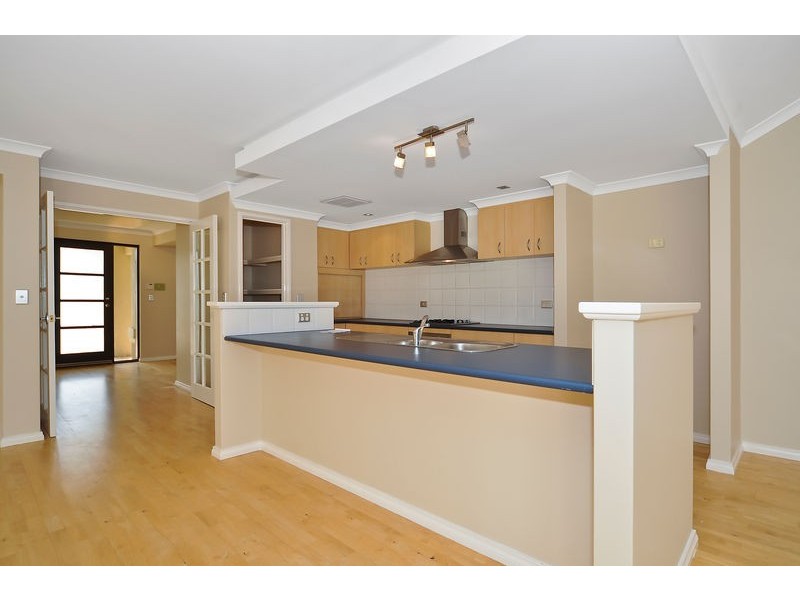 38 Keanefield Drive, Carramar WA 6031