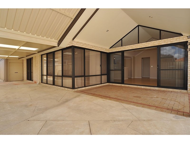 38 Keanefield Drive, Carramar WA 6031