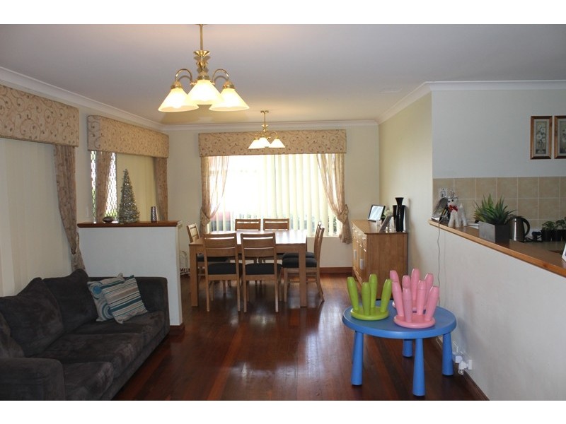 12 Barcoo Close, Sinagra WA 6065