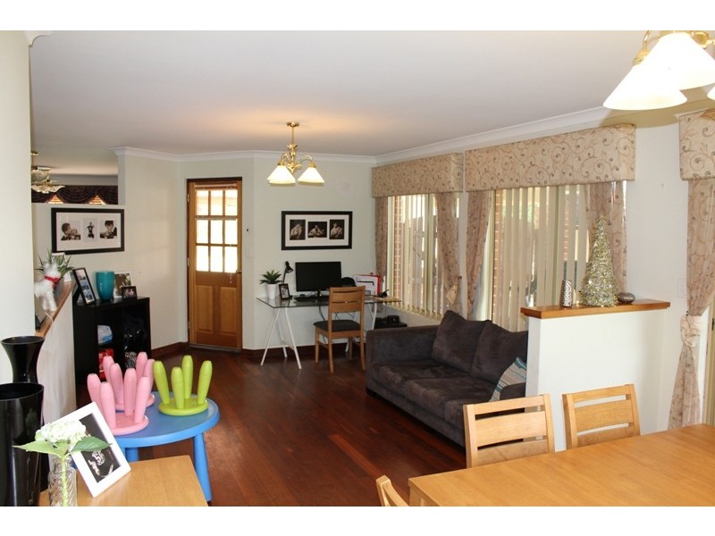 12 Barcoo Close, Sinagra WA 6065