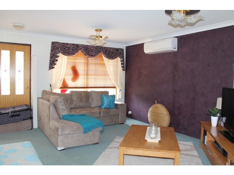 12 Barcoo Close, Sinagra WA 6065