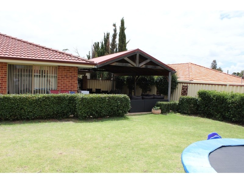 12 Barcoo Close, Sinagra WA 6065