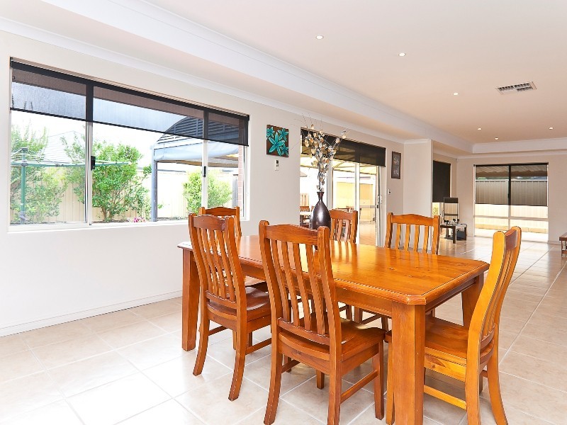 33 Bonannella Entrance, Sinagra WA 6065