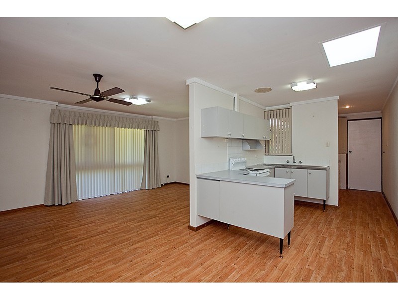 41 Dallas Crescent, Wanneroo WA 6065