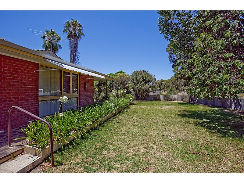 41 Dallas Crescent, Wanneroo WA 6065